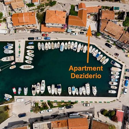 Deziderio Apartment Stomorska Bagian luar foto