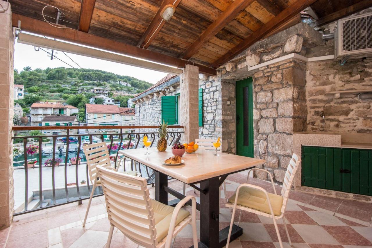 Deziderio Apartment Stomorska Bagian luar foto