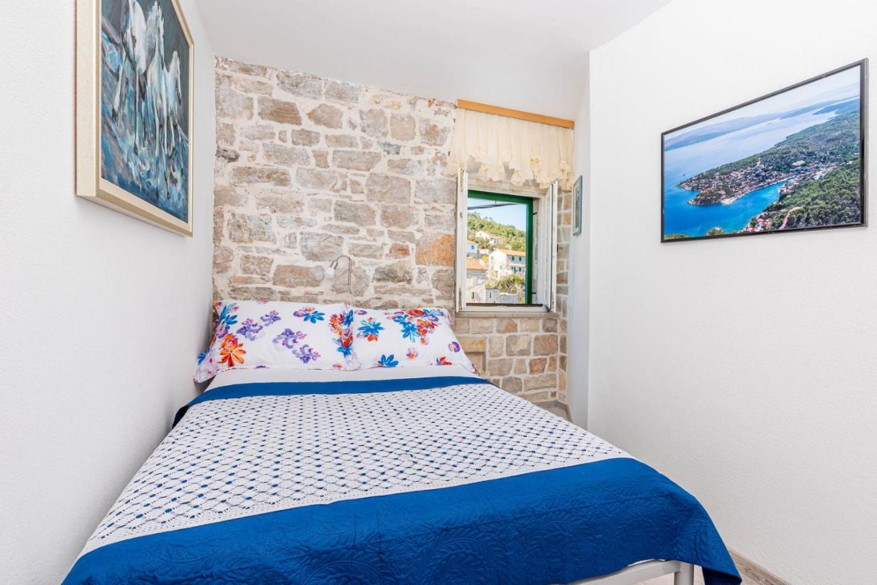 Deziderio Apartment Stomorska Bagian luar foto