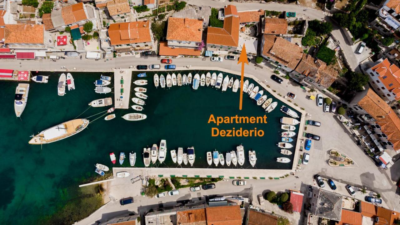 Deziderio Apartment Stomorska Bagian luar foto
