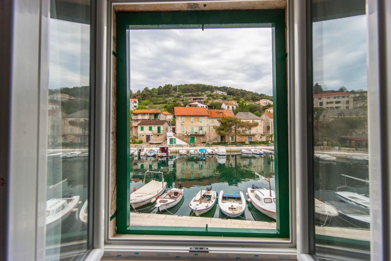 Deziderio Apartment Stomorska Bagian luar foto