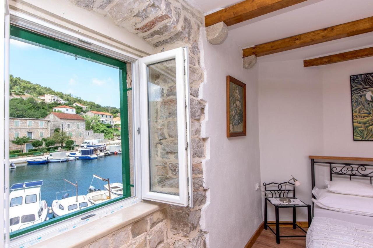 Deziderio Apartment Stomorska Bagian luar foto